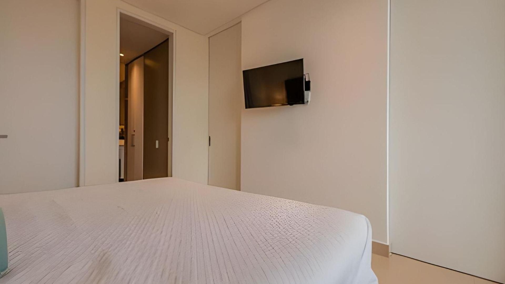 Lujoso Apto De 1 Hab En Piso 15 Edificio H2 *