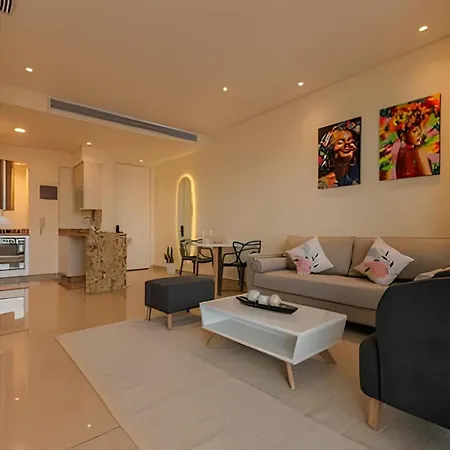 Lujoso Apto De 1 Hab En Piso 15 Edificio H2 Apartment *