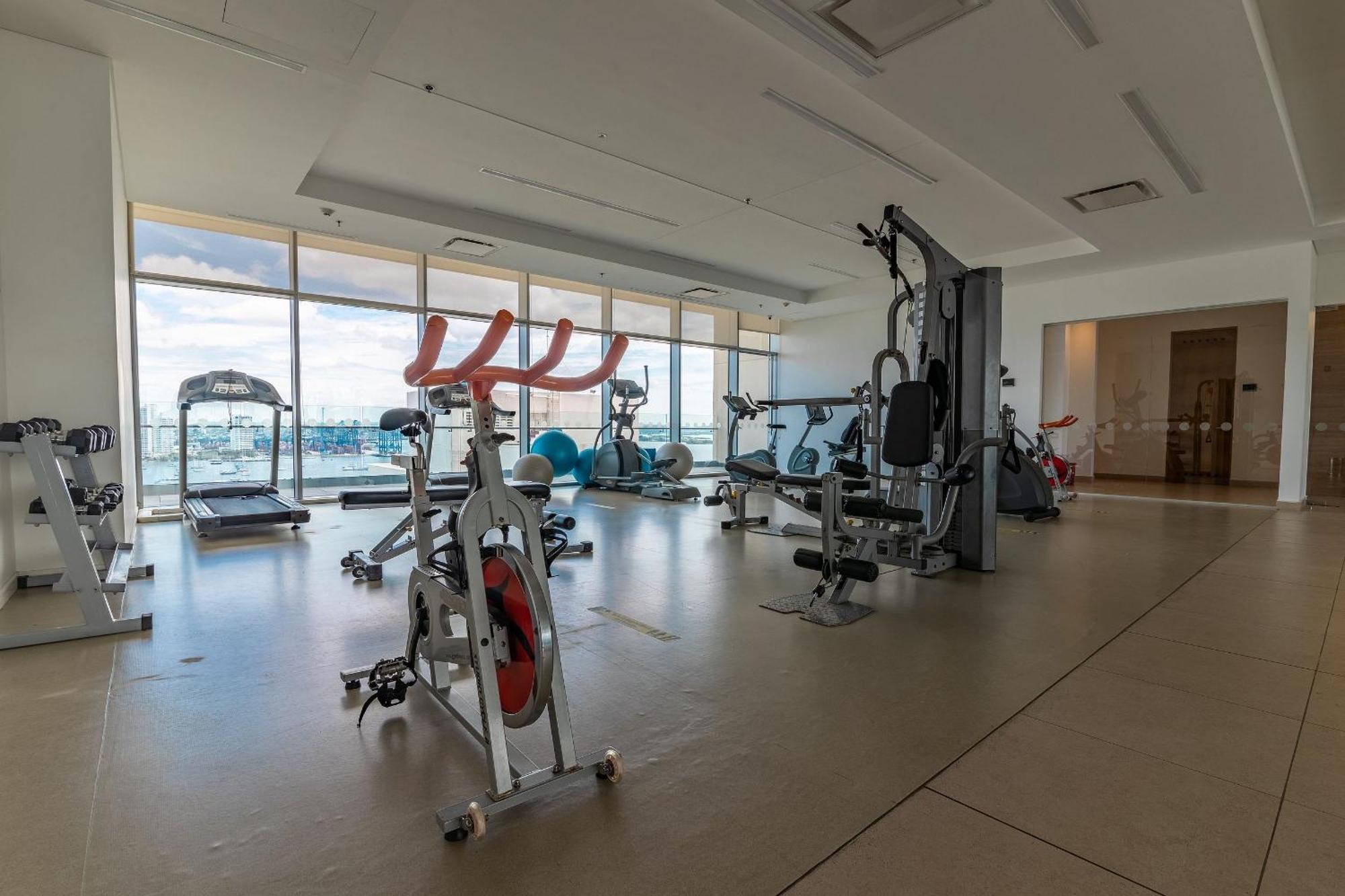 Lujoso Apto De 1 Hab En Piso 15 Edificio H2 * Cartagena